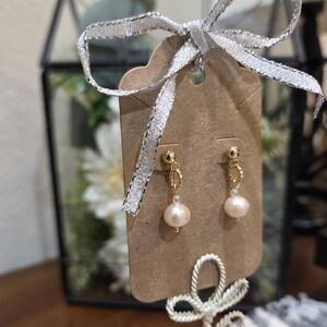 Elegant Gold and Peach Pearl Earrings